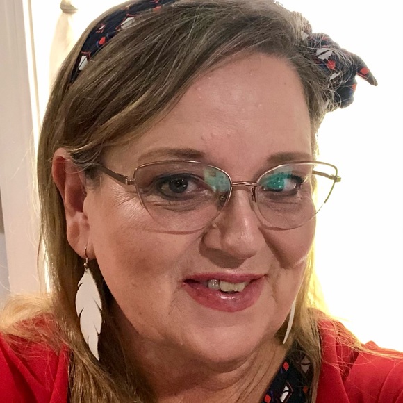 Meet your Posher, Teri - Picture 5 of 5